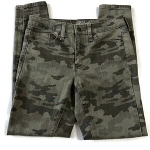 Universal Thread Womens Jeans Size 4 27R High Rise Skinny Green Camo Denim Jeans